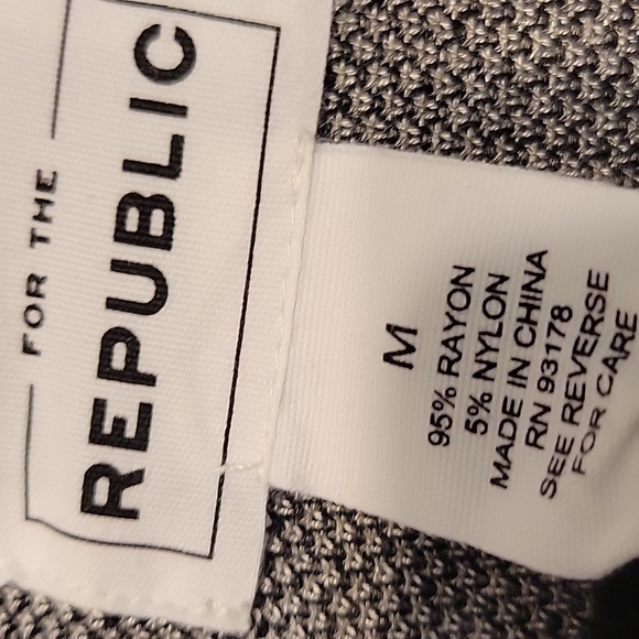 Sweater Republic - Picture 2 of 2
